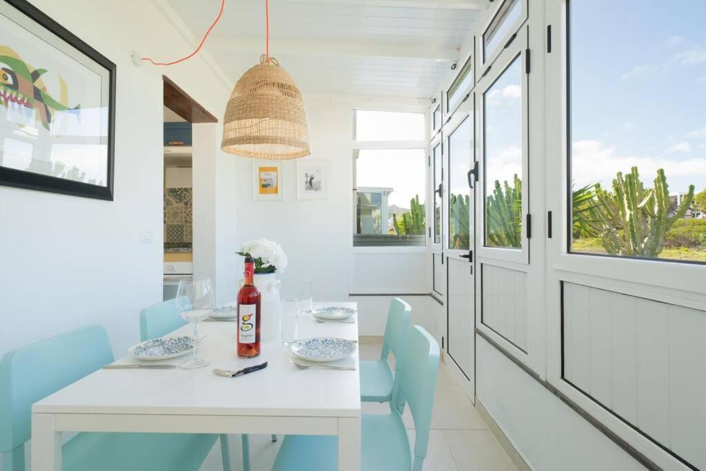 Luxurious Bungalow A2 In A Quiet Complex With Pool 100M From The Sea Charco del Palo Exteriör bild